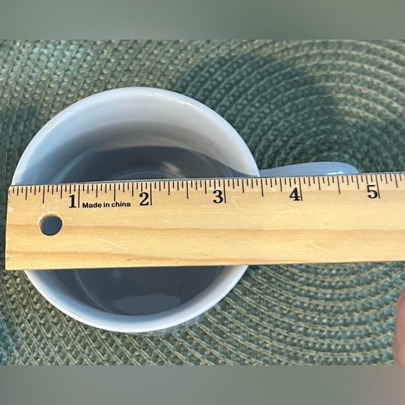 Heathcote & Ivory Buzy Beez 10 Oz Mug. Blue Gray Background Floral With Bees EUC - Picture 8 of 8